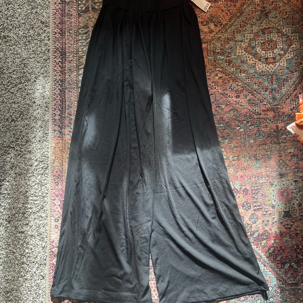 Cider Black Flowy Pants